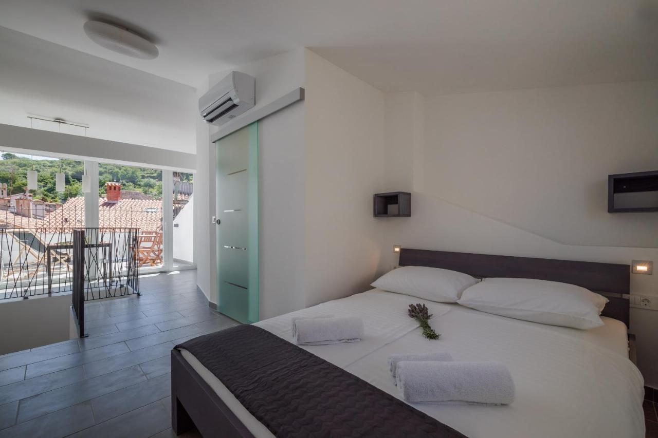 Miracolo Di Mare Trend Bed & Breakfast ไพราน ภายนอก รูปภาพ
