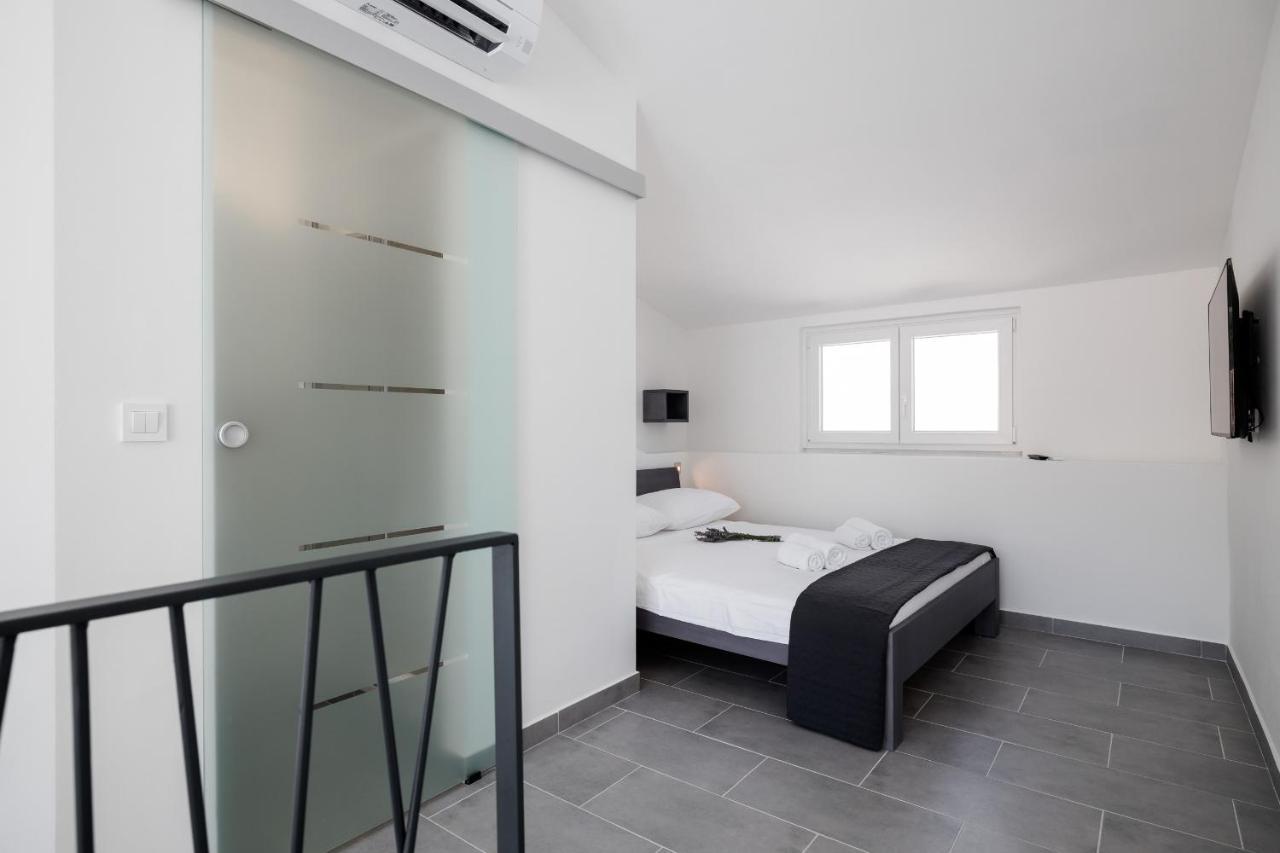 Miracolo Di Mare Trend Bed & Breakfast ไพราน ภายนอก รูปภาพ