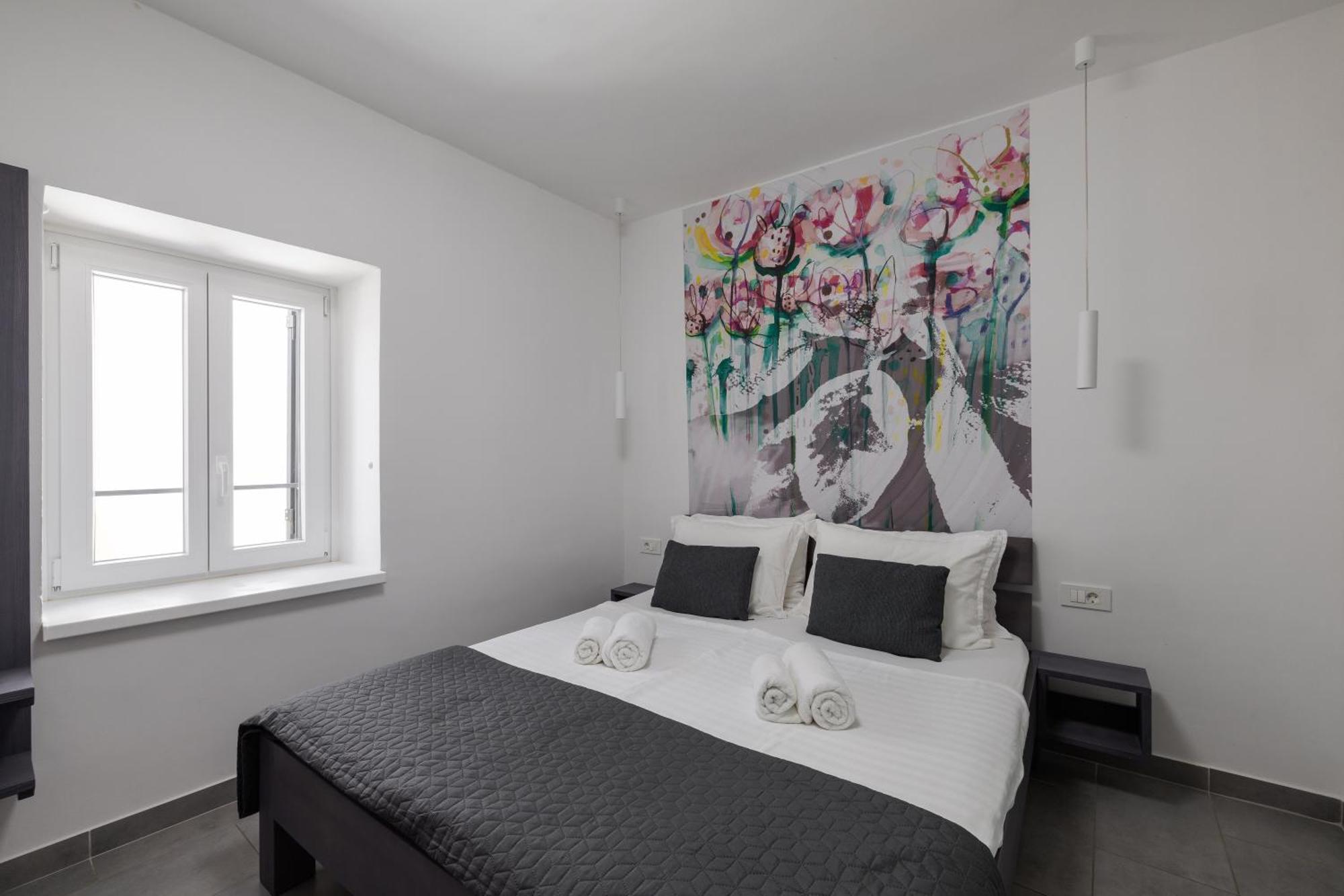 Miracolo Di Mare Trend Bed & Breakfast ไพราน ภายนอก รูปภาพ