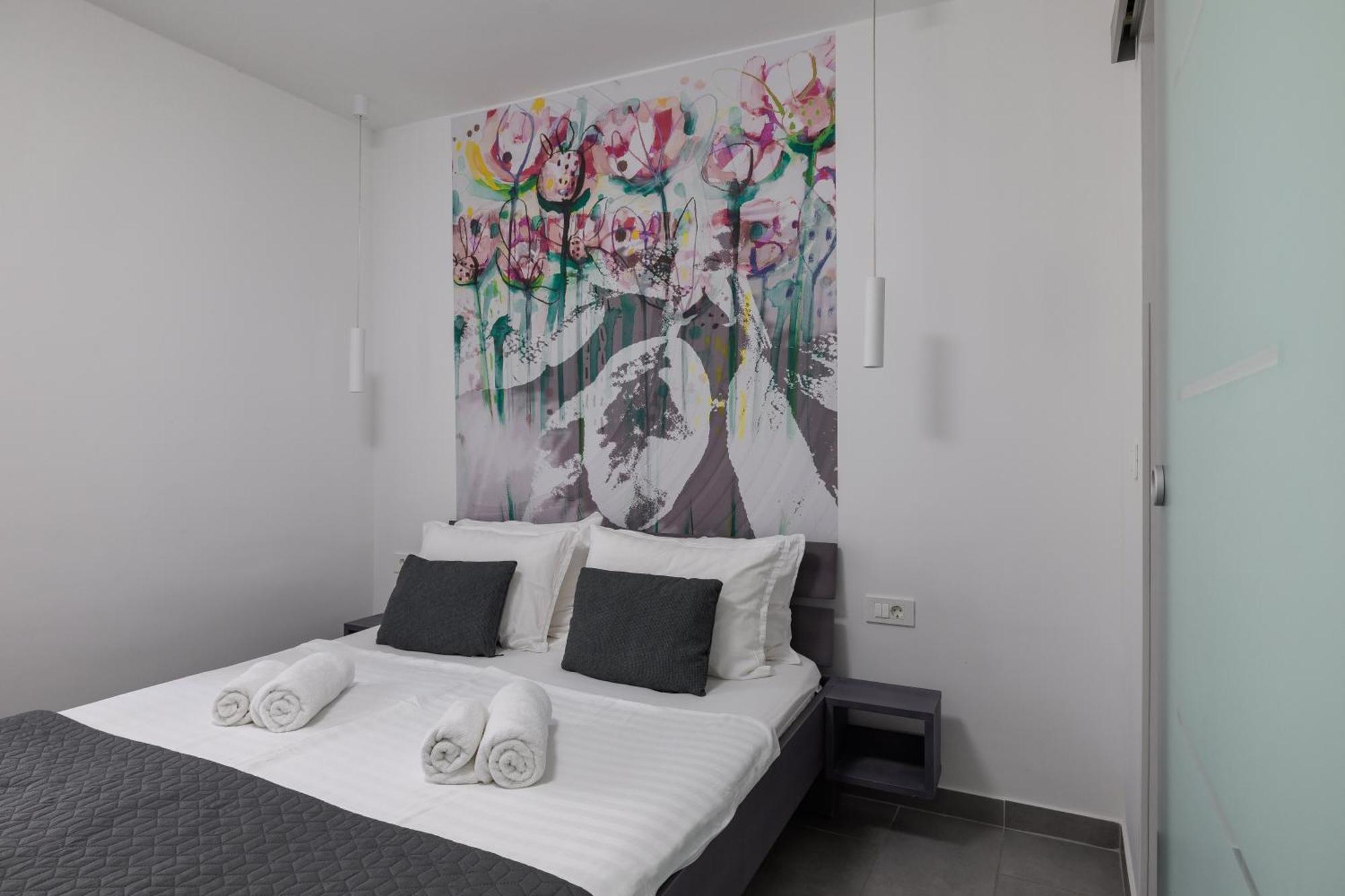 Miracolo Di Mare Trend Bed & Breakfast ไพราน ภายนอก รูปภาพ
